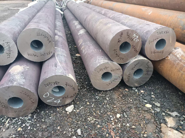 重型機(jī)械輥?zhàn)佑?2CrMo厚壁無(wú)縫管 可調(diào)質(zhì) 支持火焰切割
